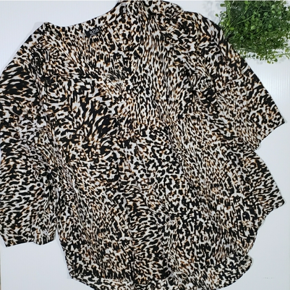 a.n.a. Leopard Print Vneck Flowy Dress Tunic Blouse